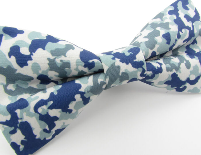 Blue Camouflage Bowtie & Cufflinks - Image 4