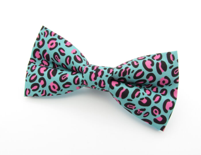 Blue and Pink Leopard Print Bowtie Set - Image 3