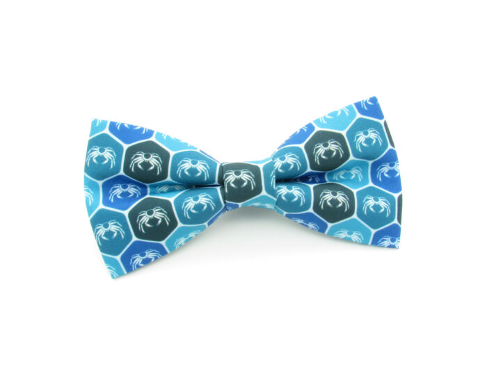 Blue Crab Patterned Bowtie - Image 2