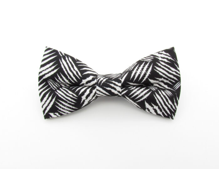 Claw Scratch Bowtie