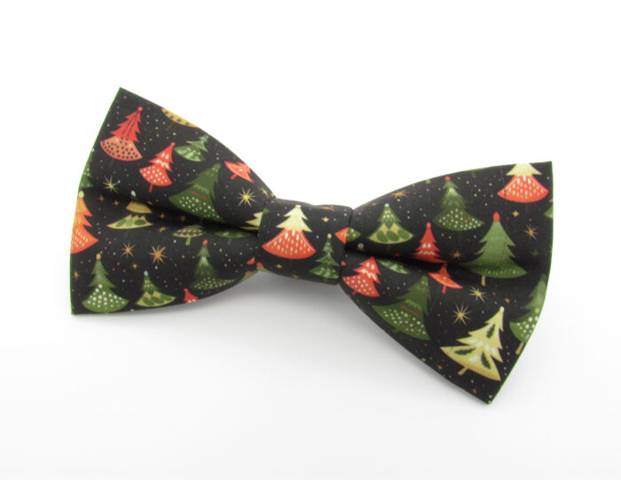 Green Festive Tree Bowtie - Image 3