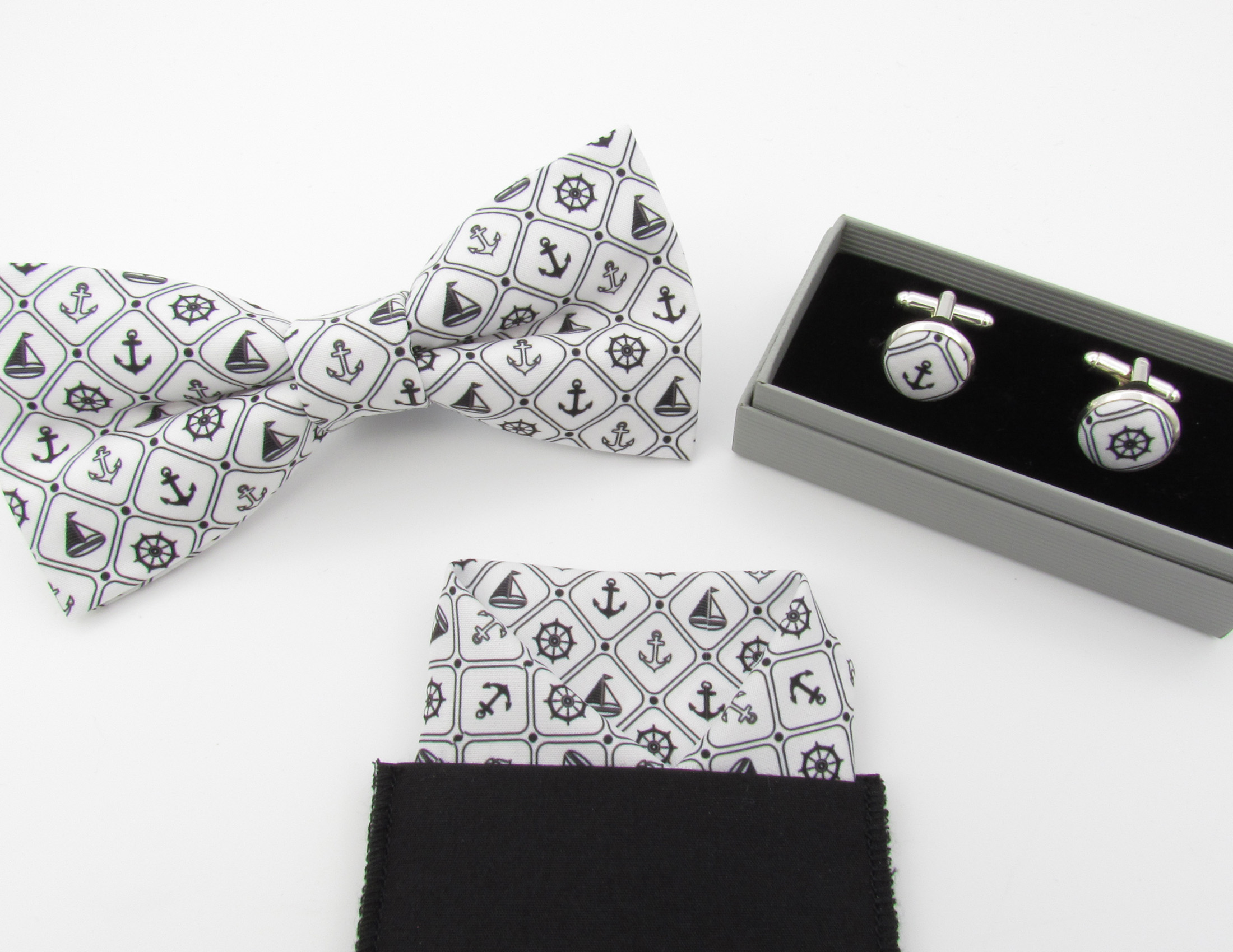 White and Black Nautical Print Bowtie Set - Image 6