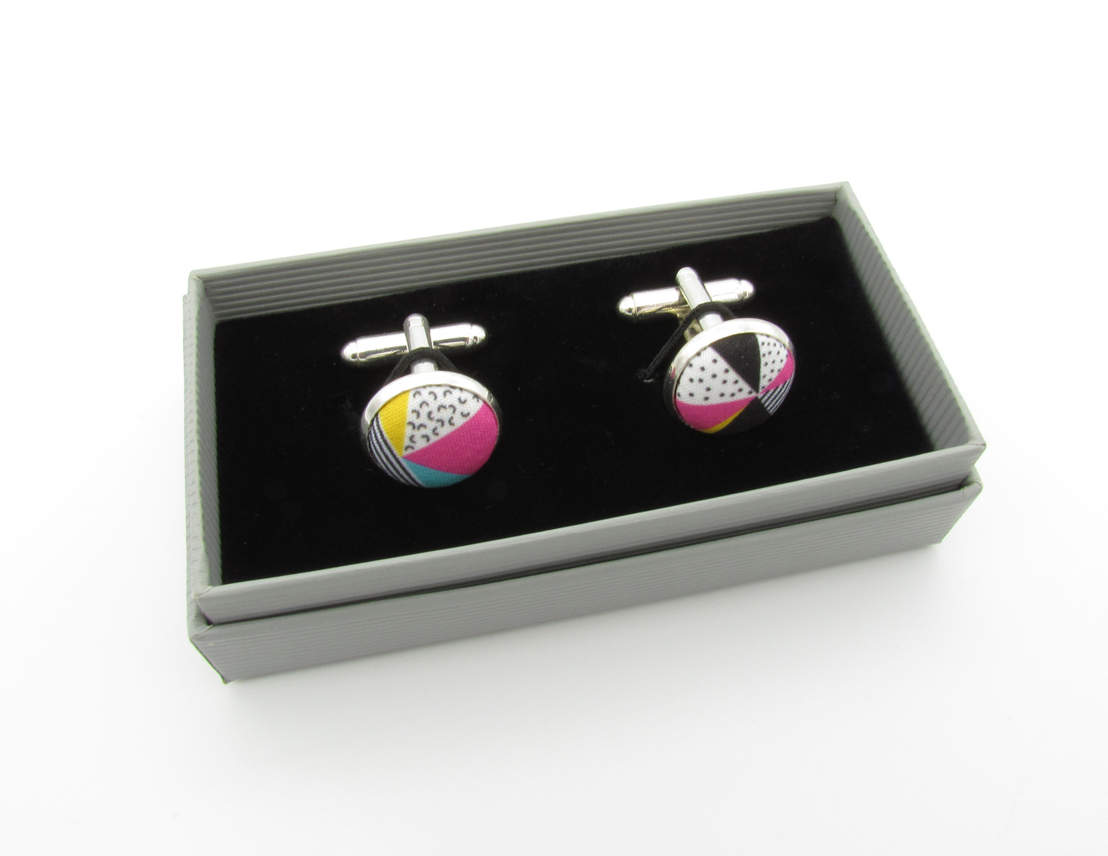 80's Funky Retro Pattern Bowtie Set - Image 3