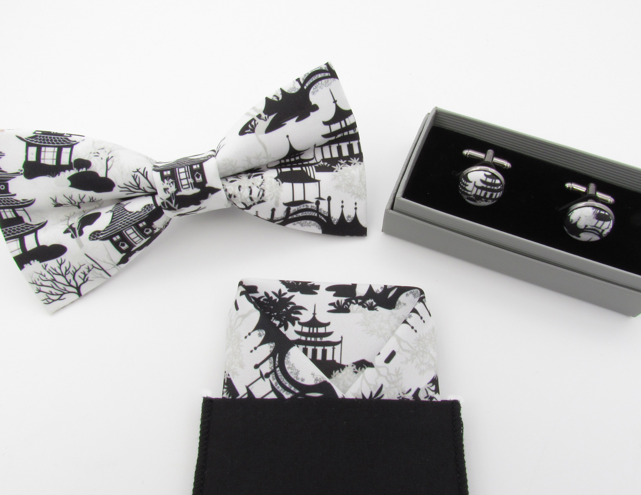 White and Black Chinoiserie Pattern Bowtie Set - Image 7