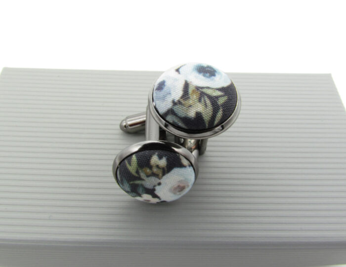 Watercolour Floral Bowtie Set - Image 10