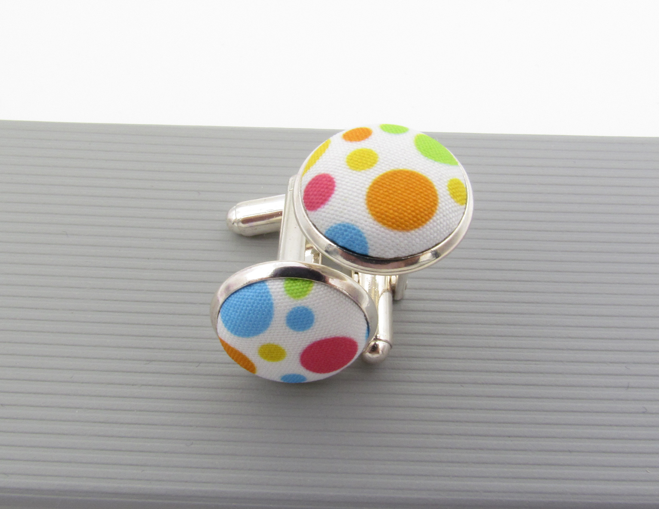 Bright Polka Dot Bowtie Set - Image 11