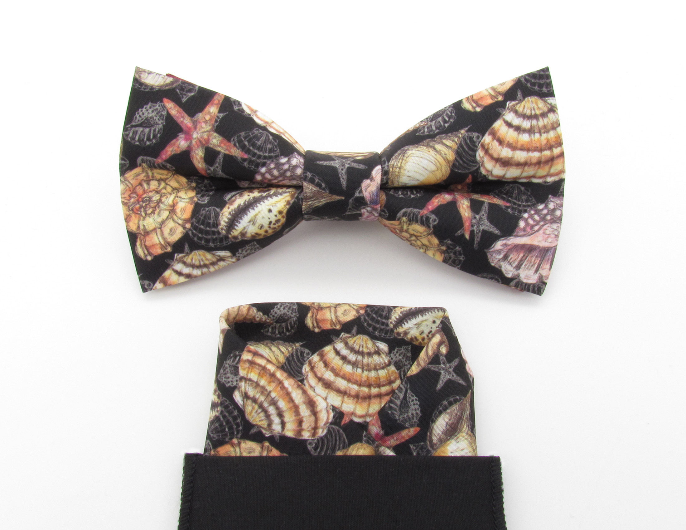 Shell Patterned Bowtie & Faux Pocket Square - Image 5