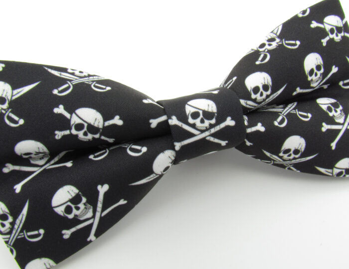 Skull and Crossbones Bowtie Set - Image 8