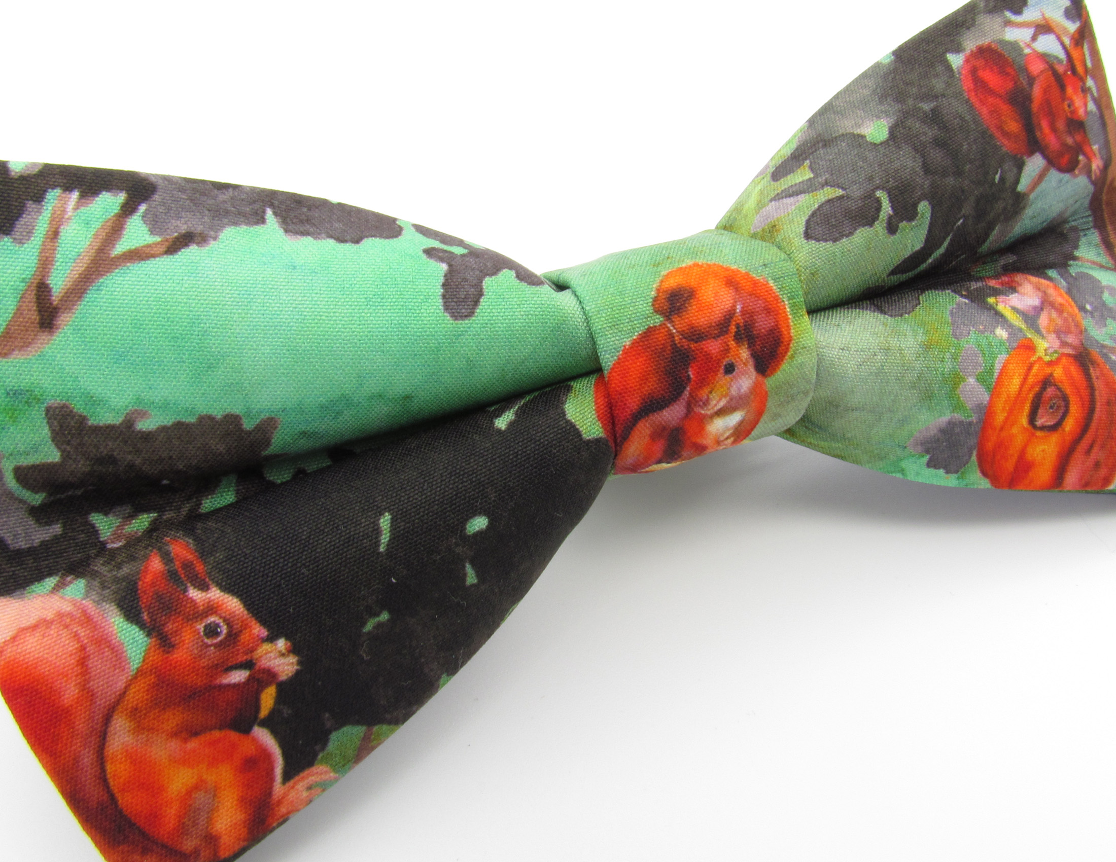 Red Squirrel Bowtie - Image 4