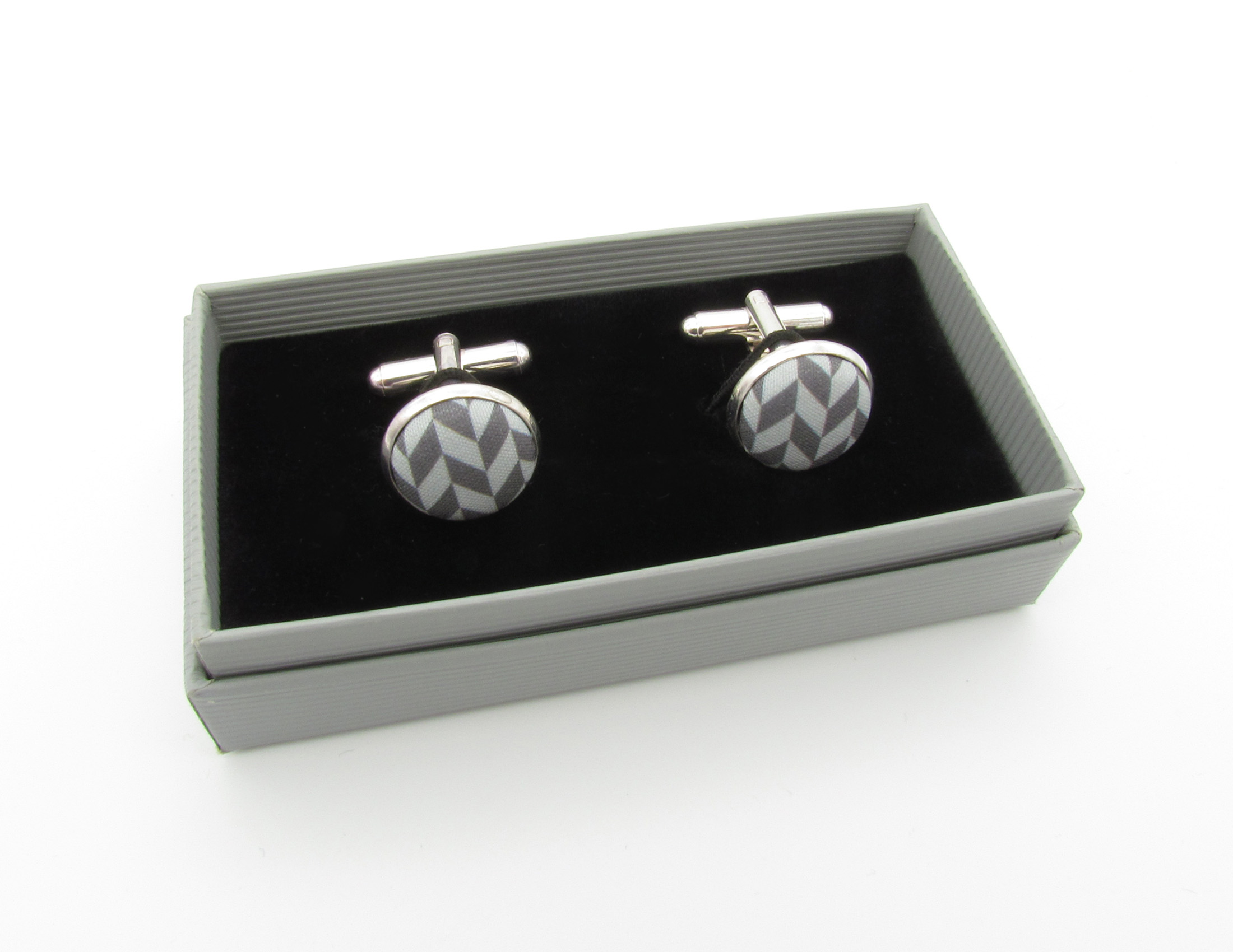Modern Grey Crosshatch Pattern Bowtie & Cufflinks - Image 3