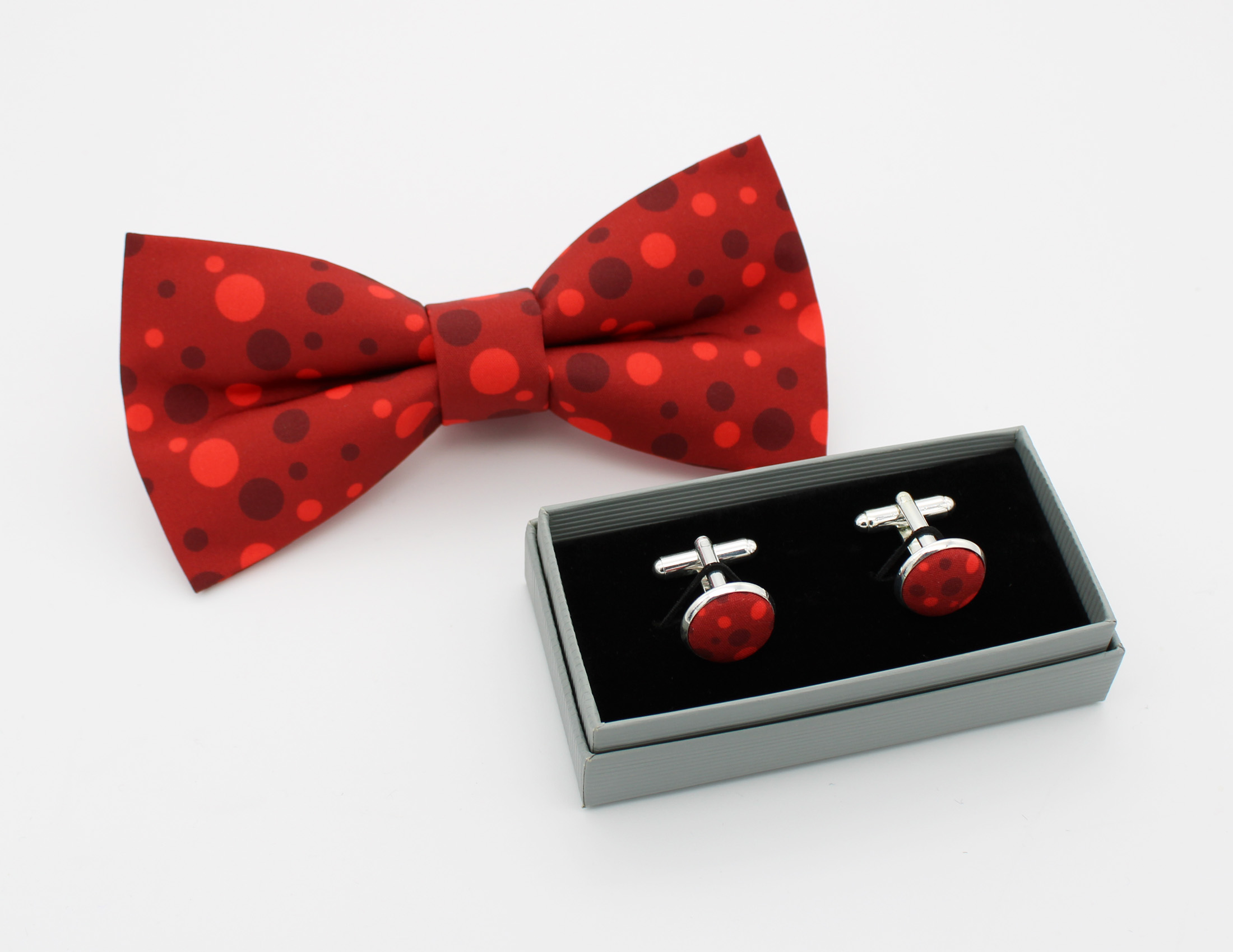 Vibrant Red Bowtie Set - Image 3