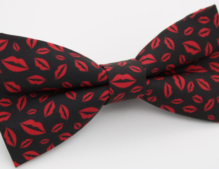 Black and Red Lips Patterned Bowtie and Faux Pocket Square - Image 5