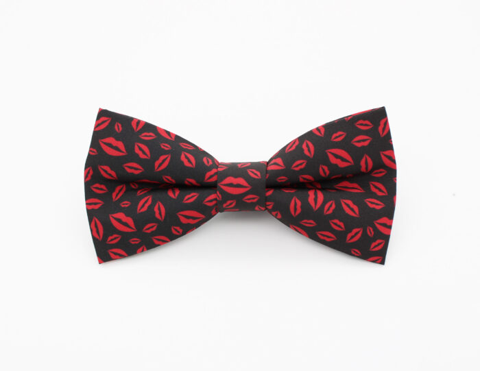 Black and Red Lips Patterned Bowtie and Faux Pocket Square