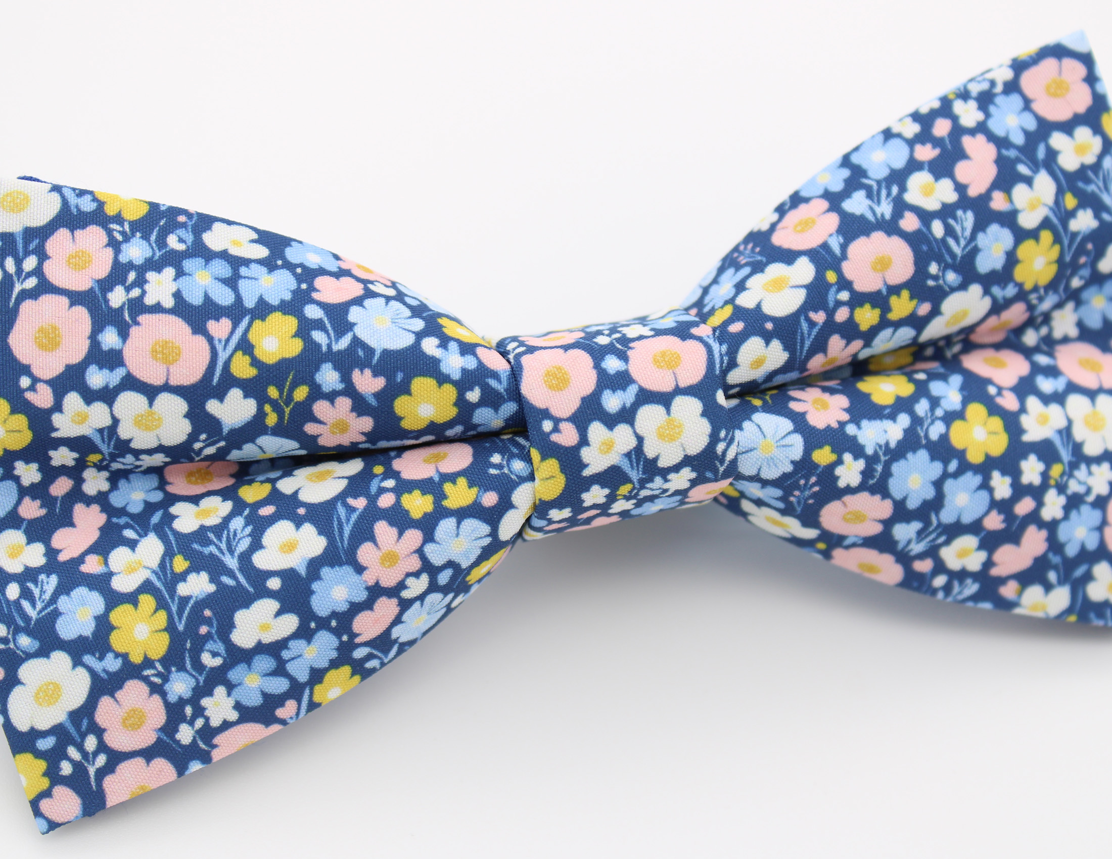 Blue Wildflower Print Bowtie Set - Image 9