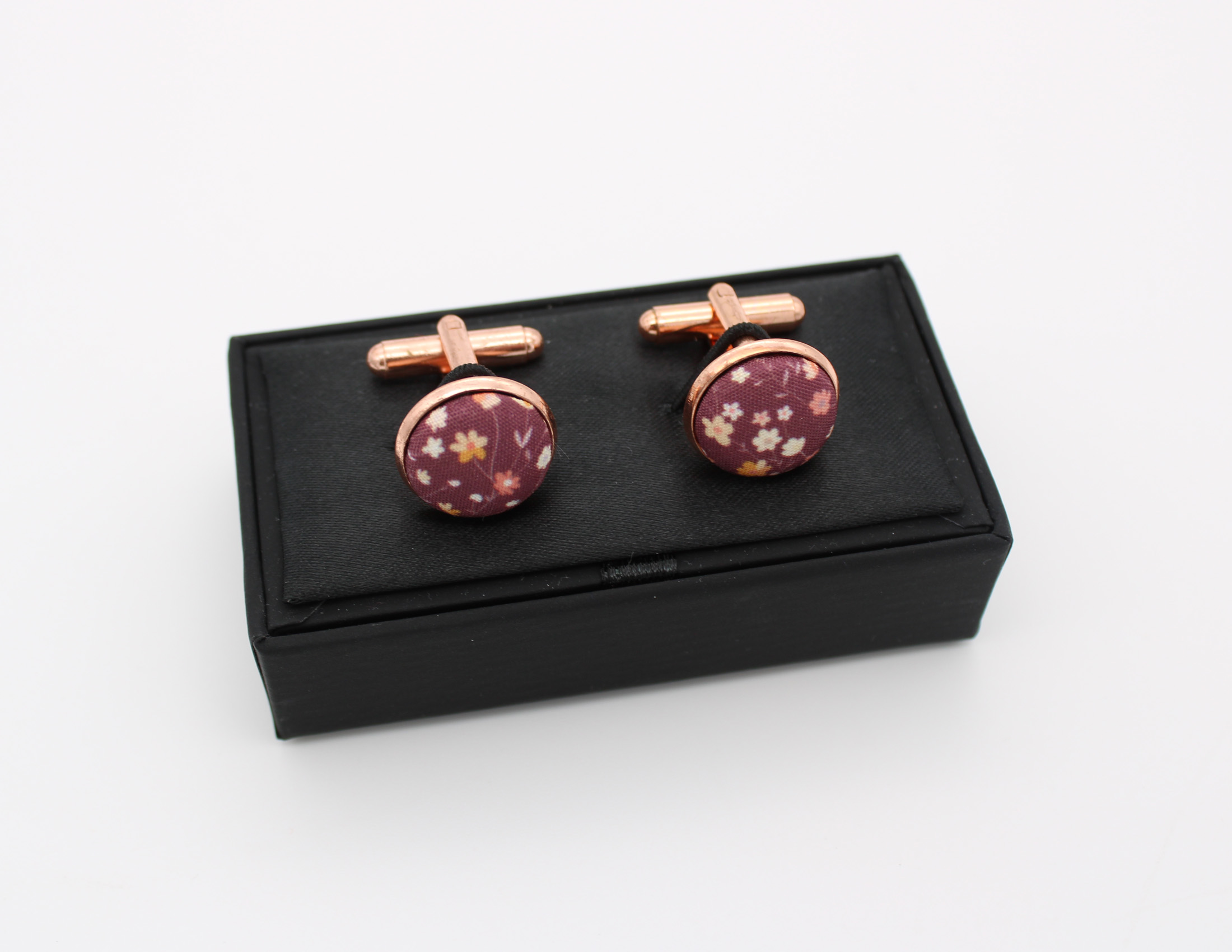 Dusty Plum Wildflower Print Bowtie Set - Image 3