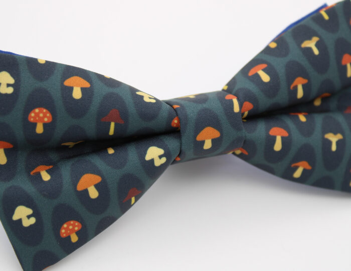 Navy Blue Mushroom Print Bowtie - Image 3