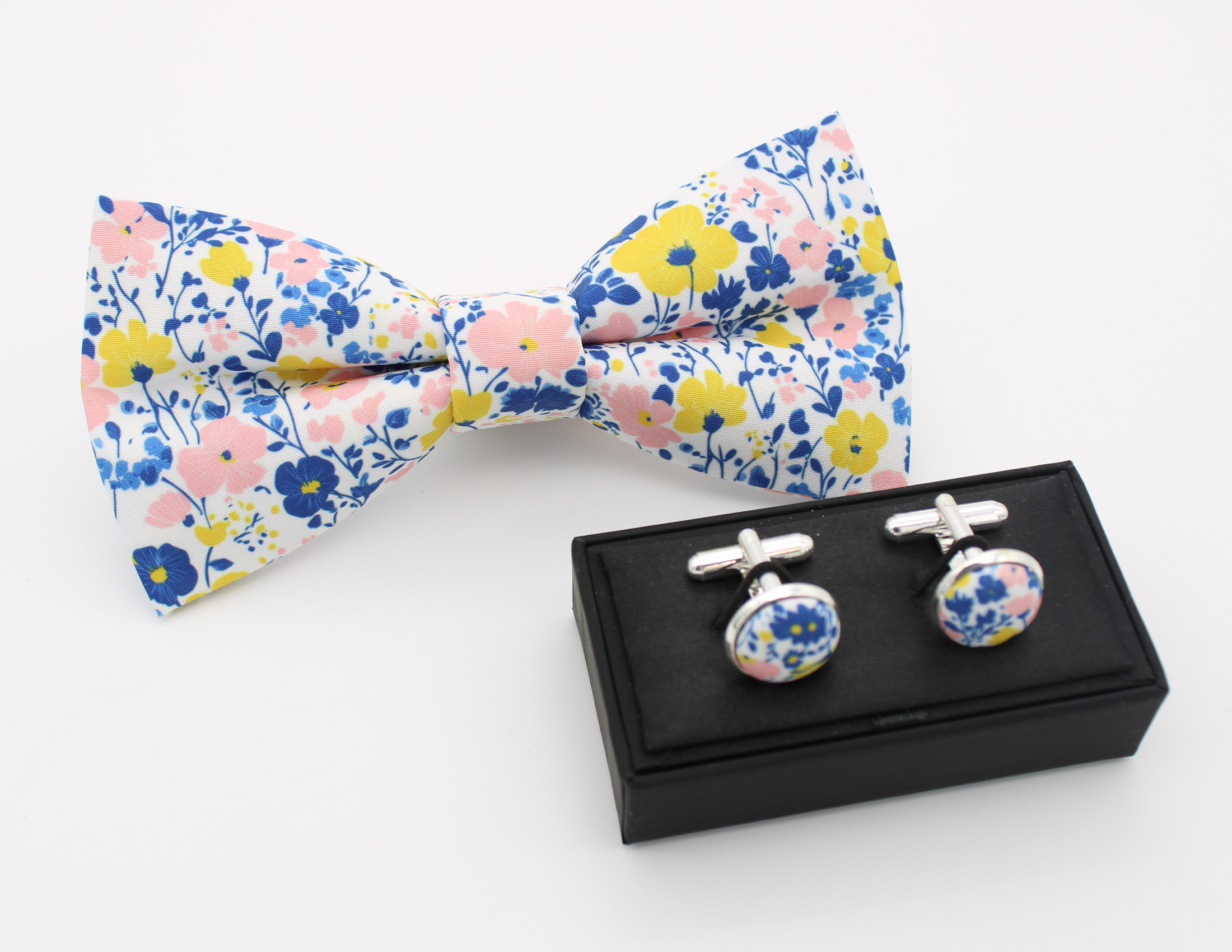 Spring Meadow Bowtie Set - Image 4