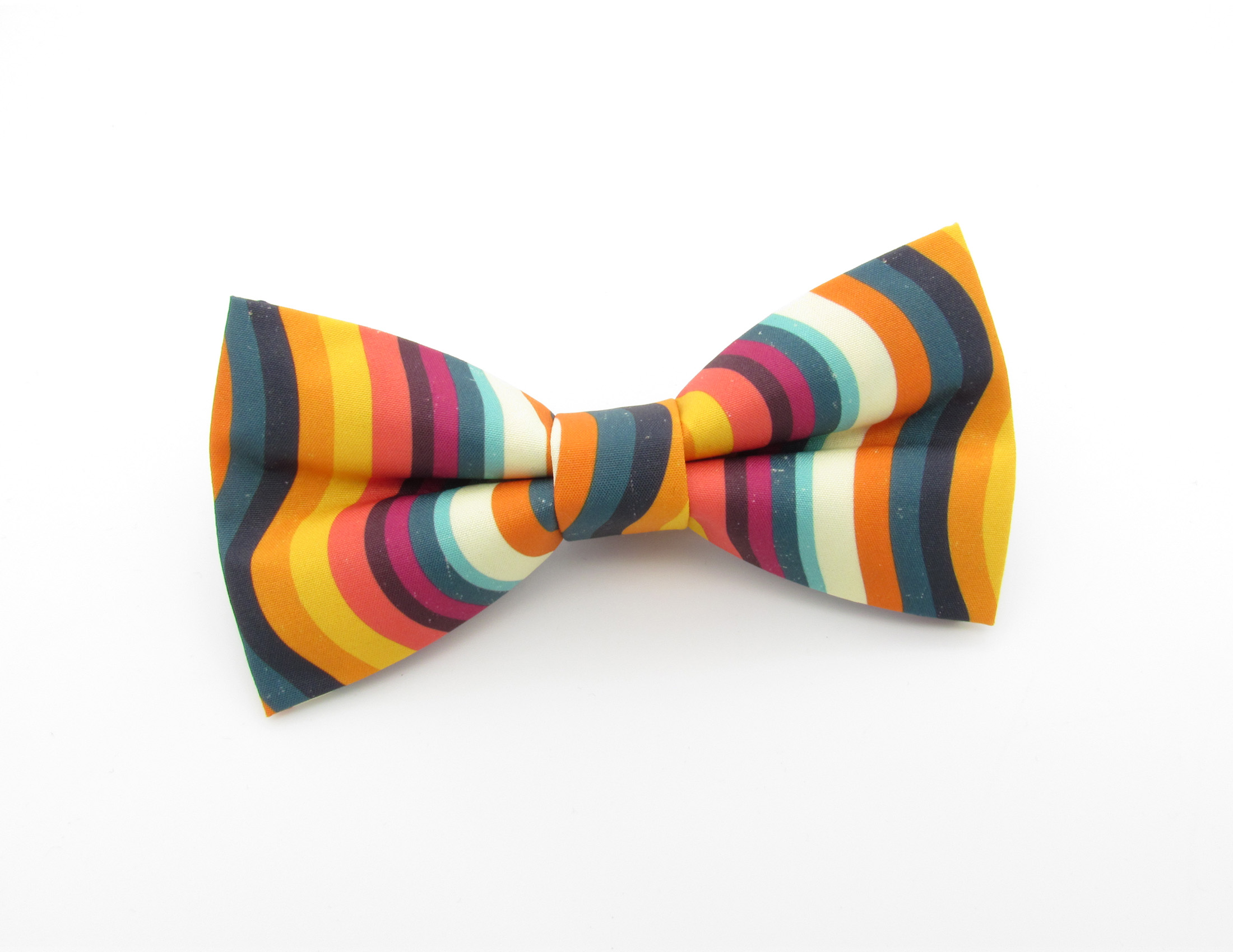 Retro Wavy Bowtie & Faux Pocket Square - Image 2