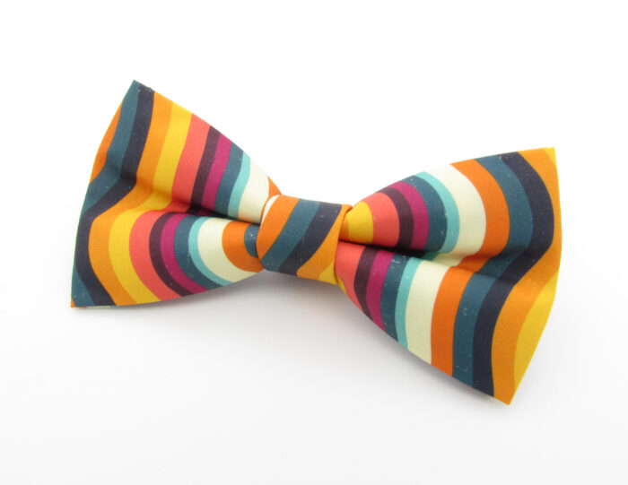 Retro Wavy Bowtie & Faux Pocket Square - Image 4