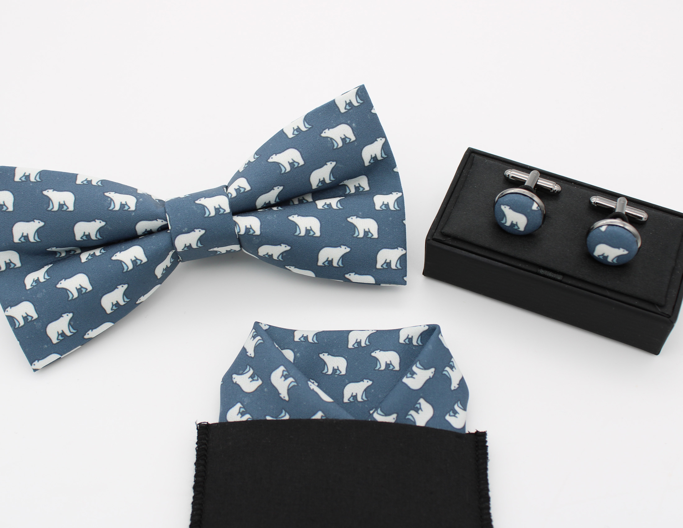 Polar Bear Print Bowtie - Image 6