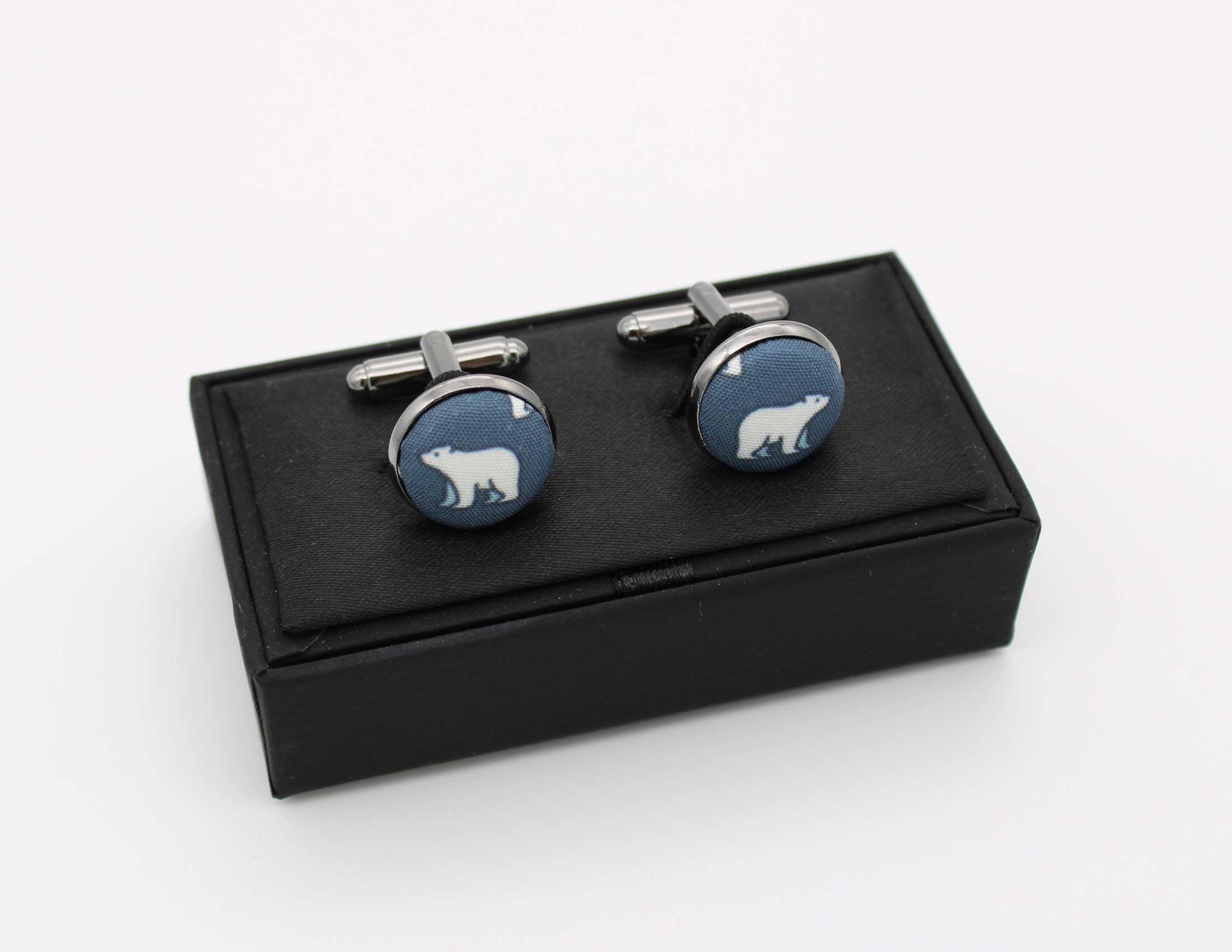 Polar Bear Print Bowtie - Image 3