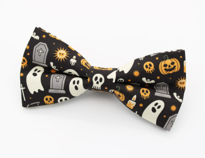 Fun Graveyard Halloween Bowtie - Image 3