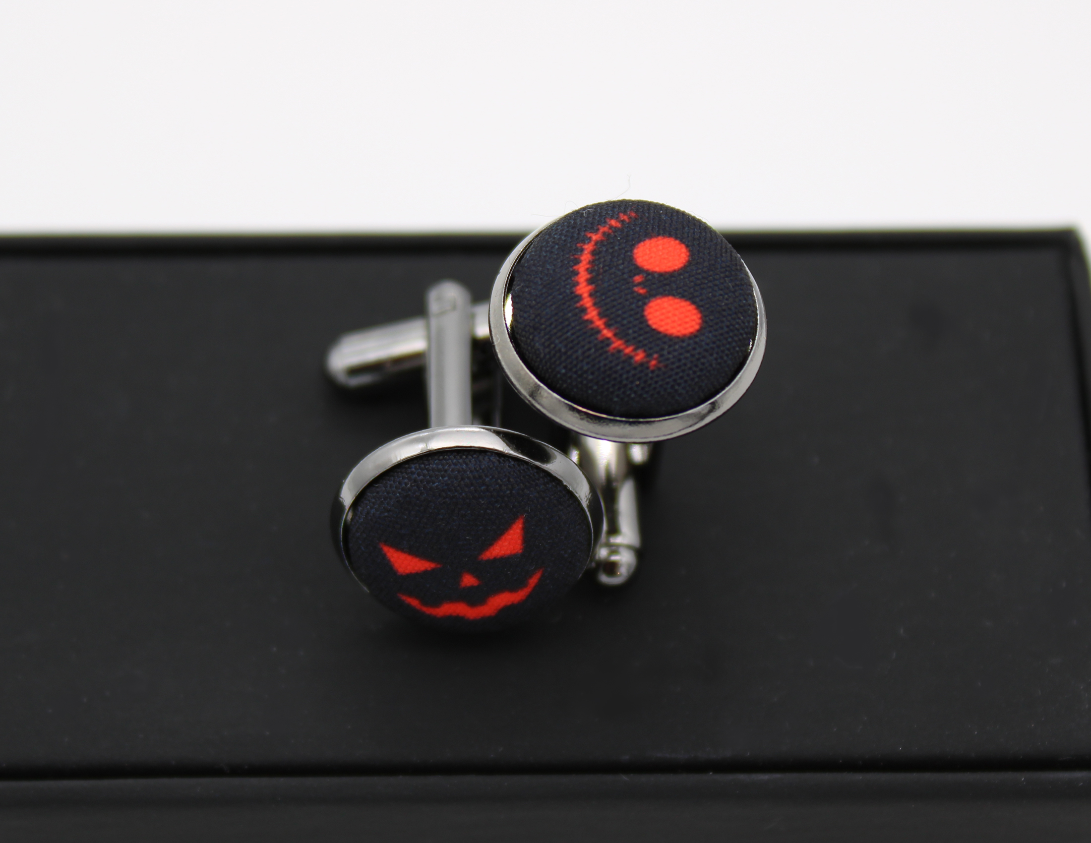 Black Jack-O’-Lantern Bowtie Set - Image 10