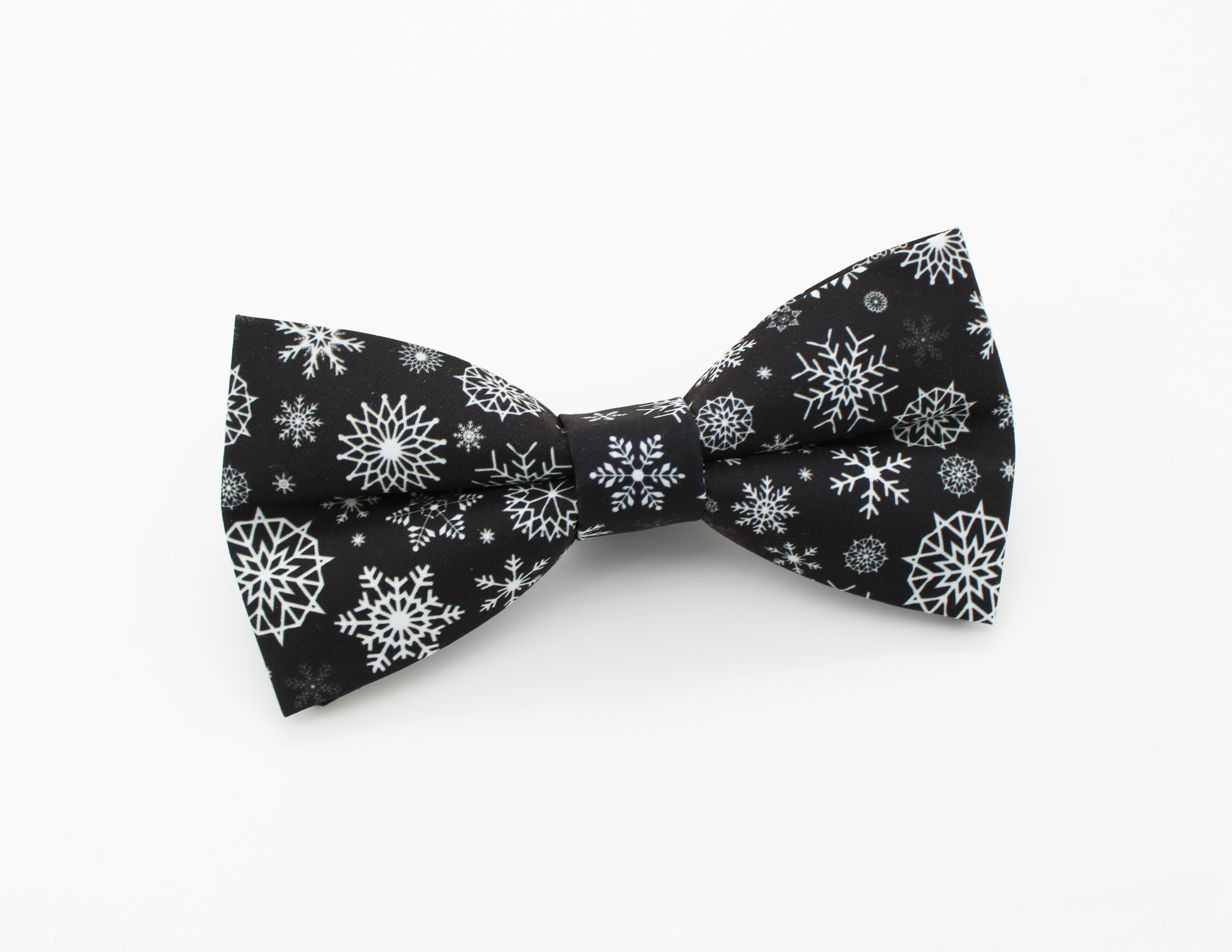 Black and White Snowflake Bowtie - Image 2