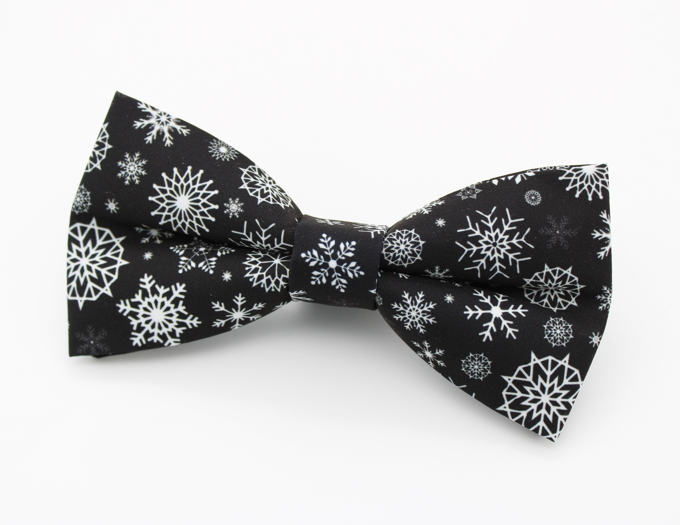 Black and White Snowflake Bowtie - Image 3