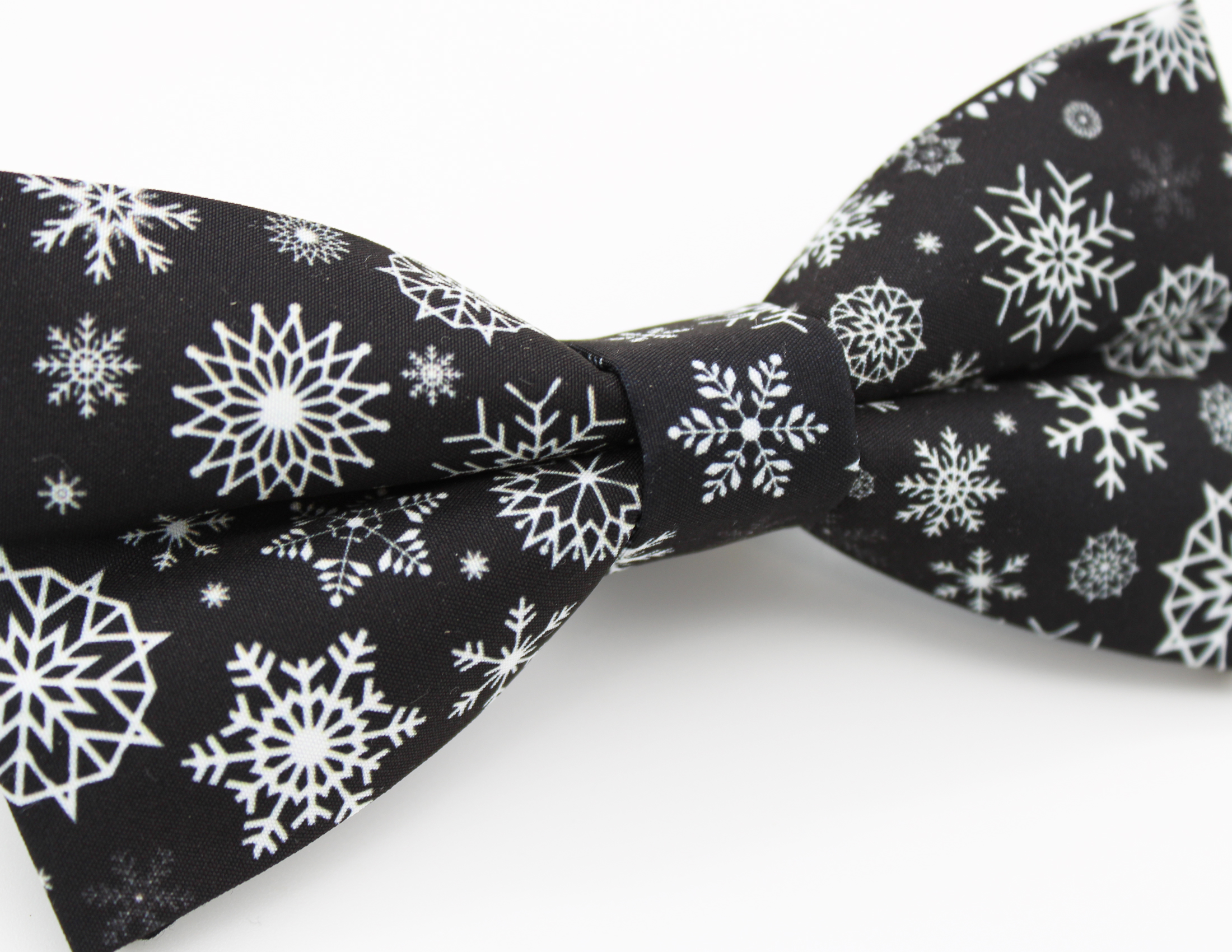 Black and White Snowflake Bowtie - Image 4
