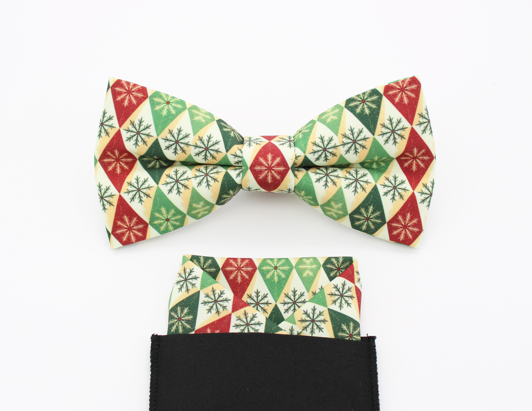 Festive Retro Snowflake Bowtie - Image 3