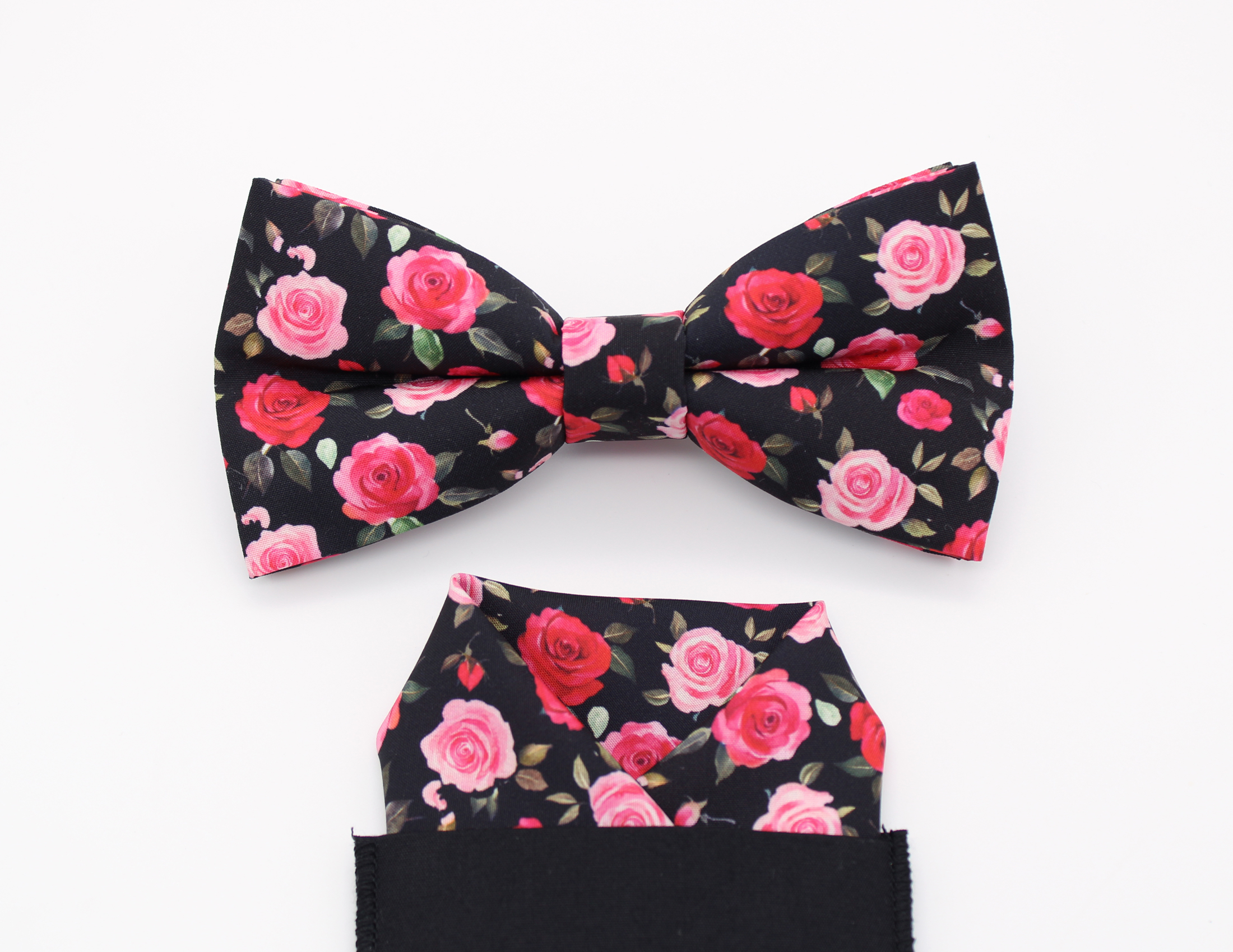 Romantic Rose Garden Bowtie - Image 3