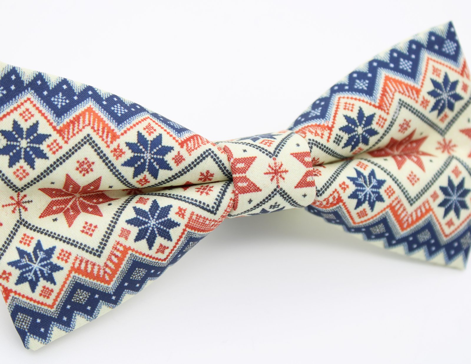 Nordic Pattern Bowtie - Image 4