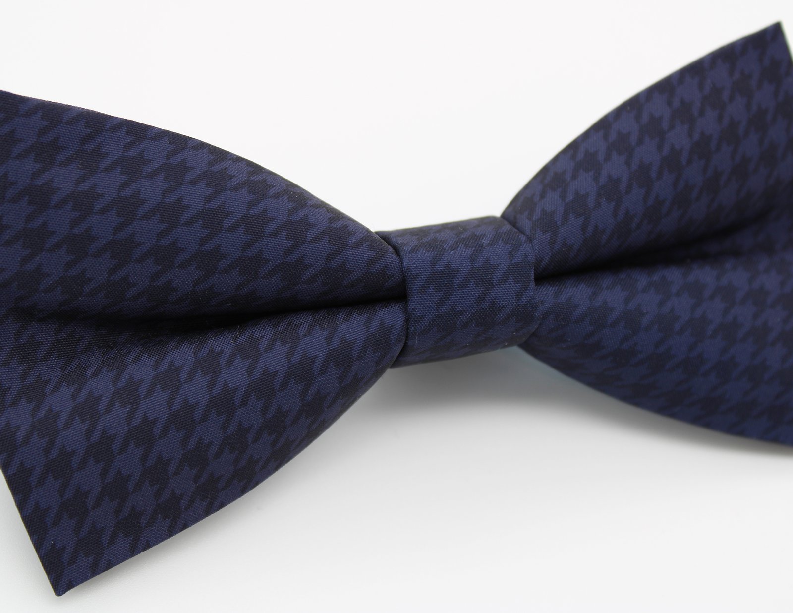 Navy Houndstooth Bowtie - Image 7