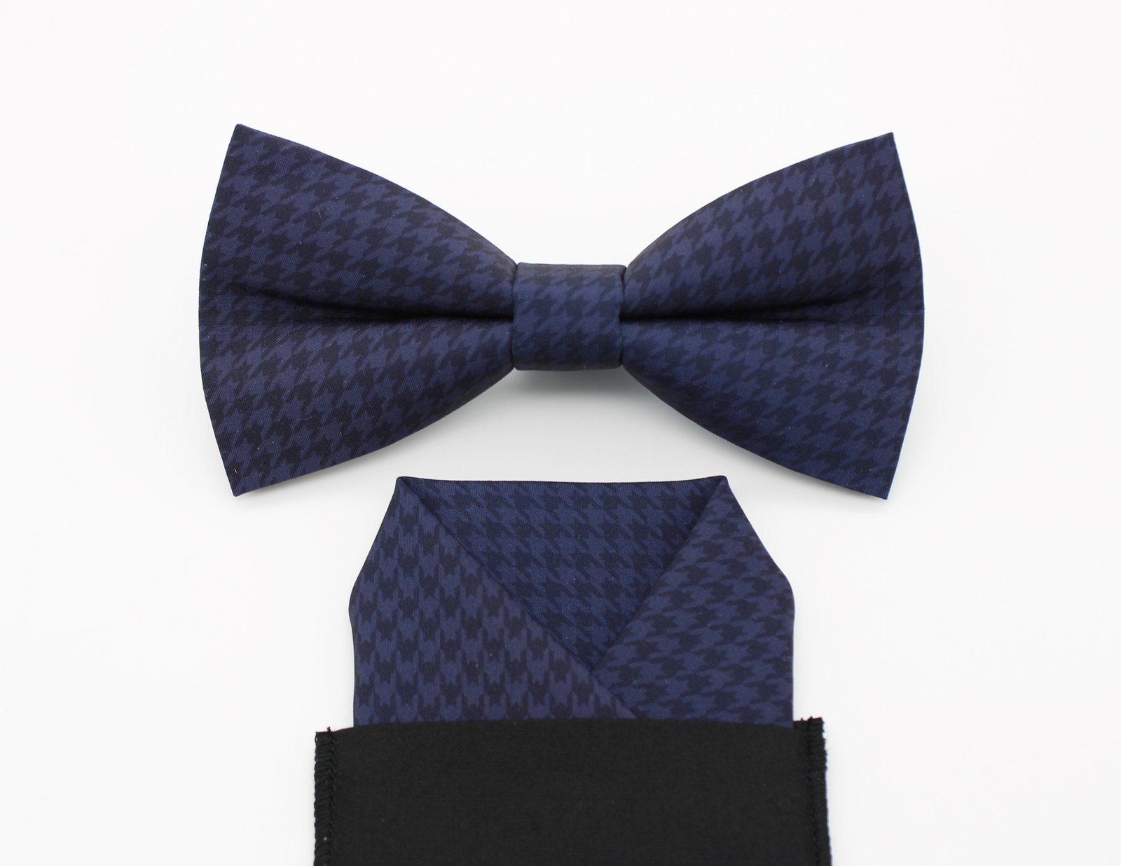 Navy Houndstooth Bowtie - Image 3